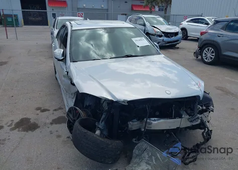 2009 Mercedes-Benz C 300 Luxury 4Matic/Sport 4Matic z USA, uszkodzony, nr VIN WDDGF81X59R076352